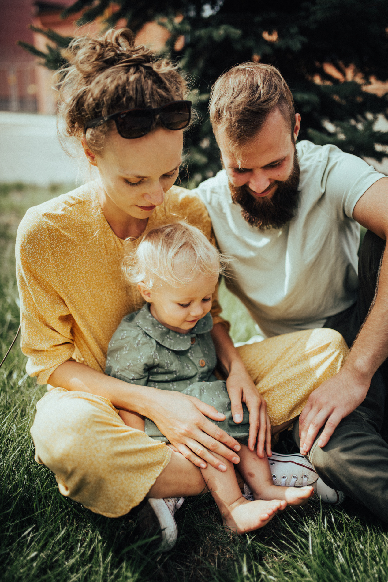 Босиком по мостовой | в городе