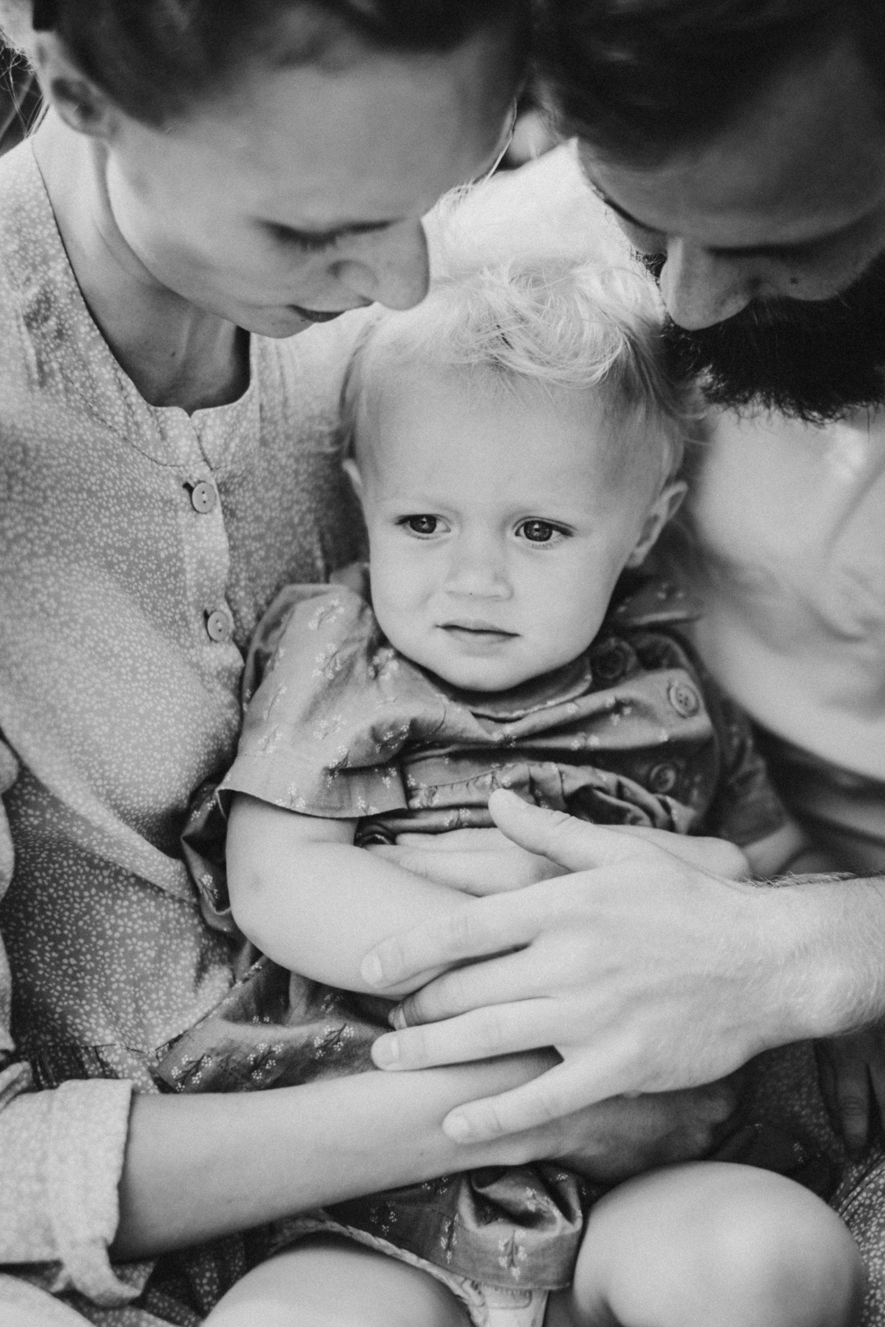 Босиком по мостовой | в городе