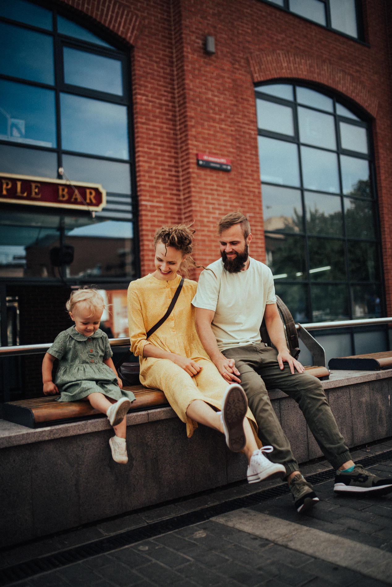 Босиком по мостовой | в городе