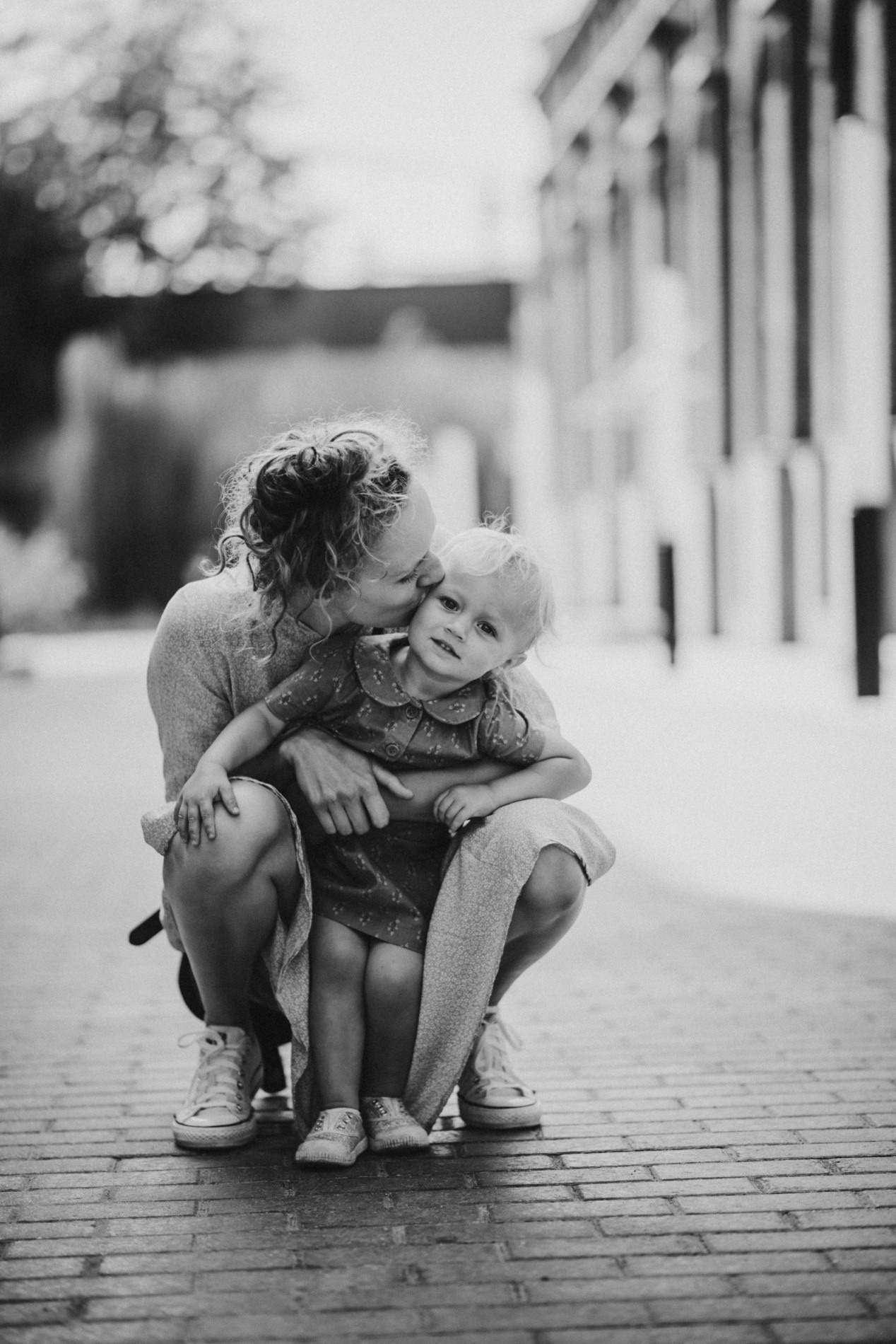 Босиком по мостовой | в городе