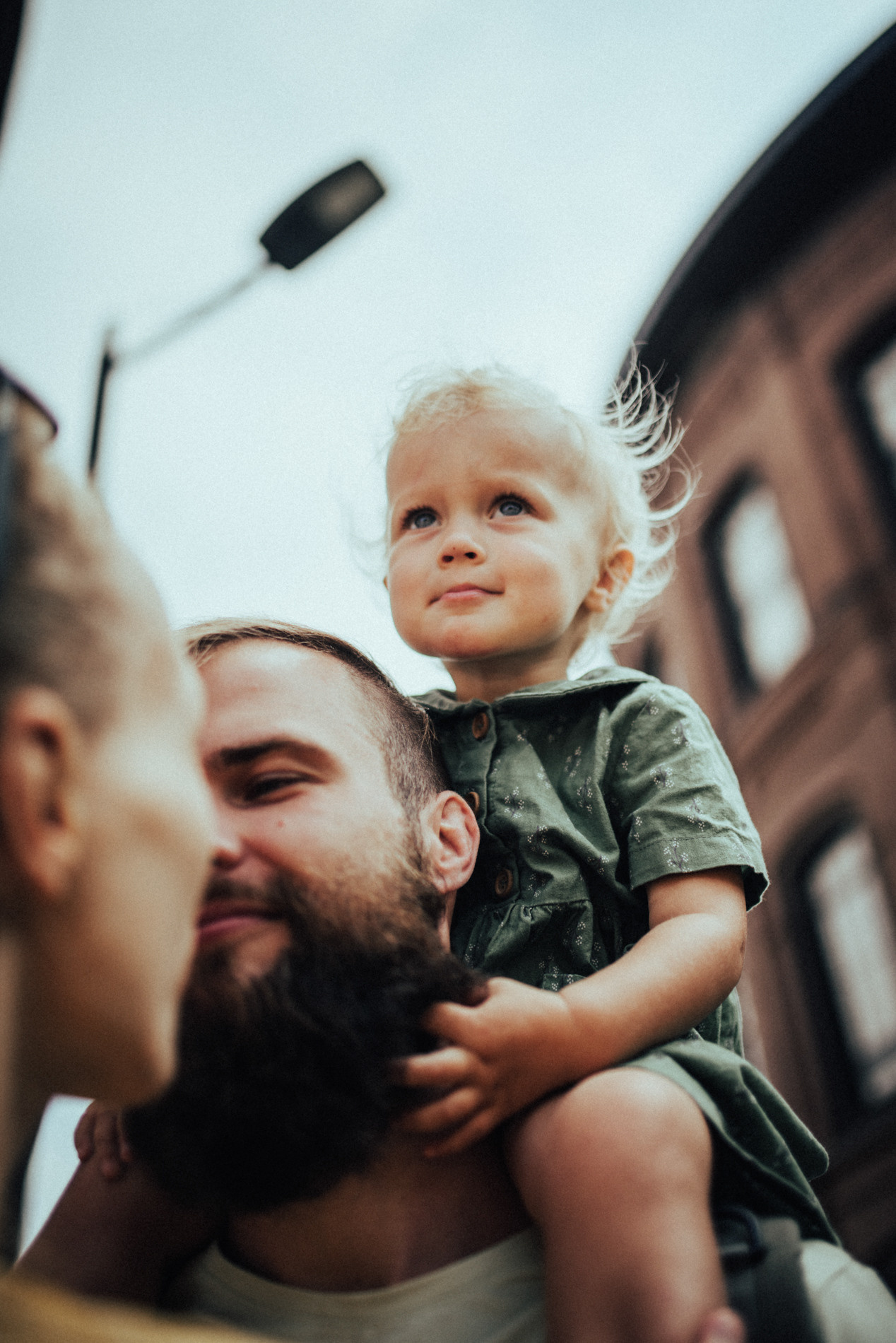Босиком по мостовой | в городе