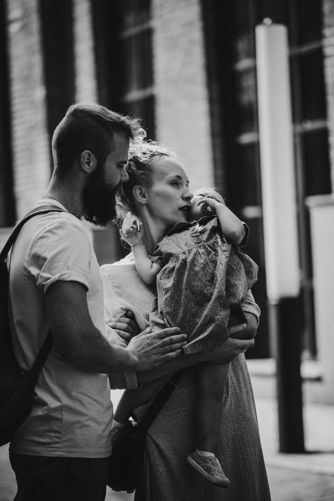 Босиком по мостовой | в городе