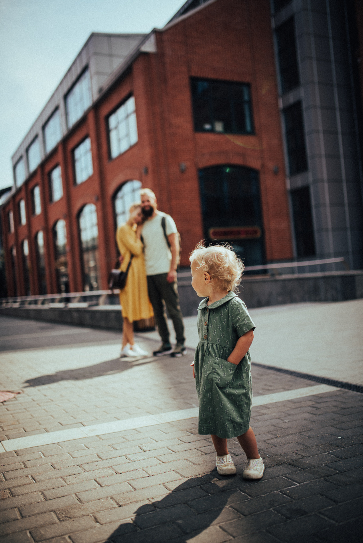 Босиком по мостовой | в городе