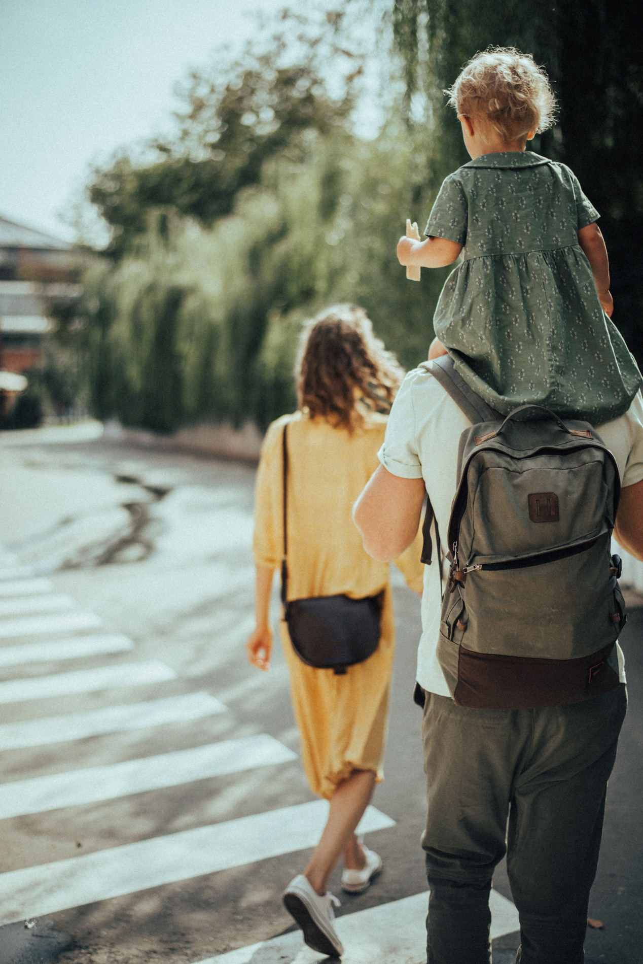 Босиком по мостовой | в городе
