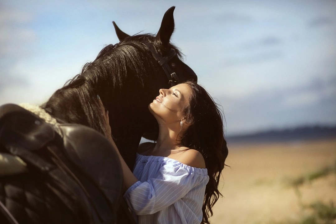 Фотосессии с лошадьми летом. Фотограф женский и мужской портрет Санкт-Петербург