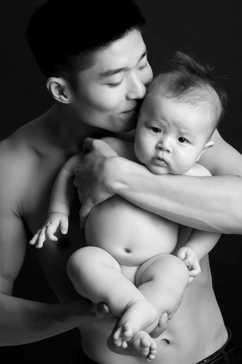 Семейная. BWstudio — фотостудия черно-белой фотографии Алматы. Фотограф Алматы. Фотостудия Алматы
