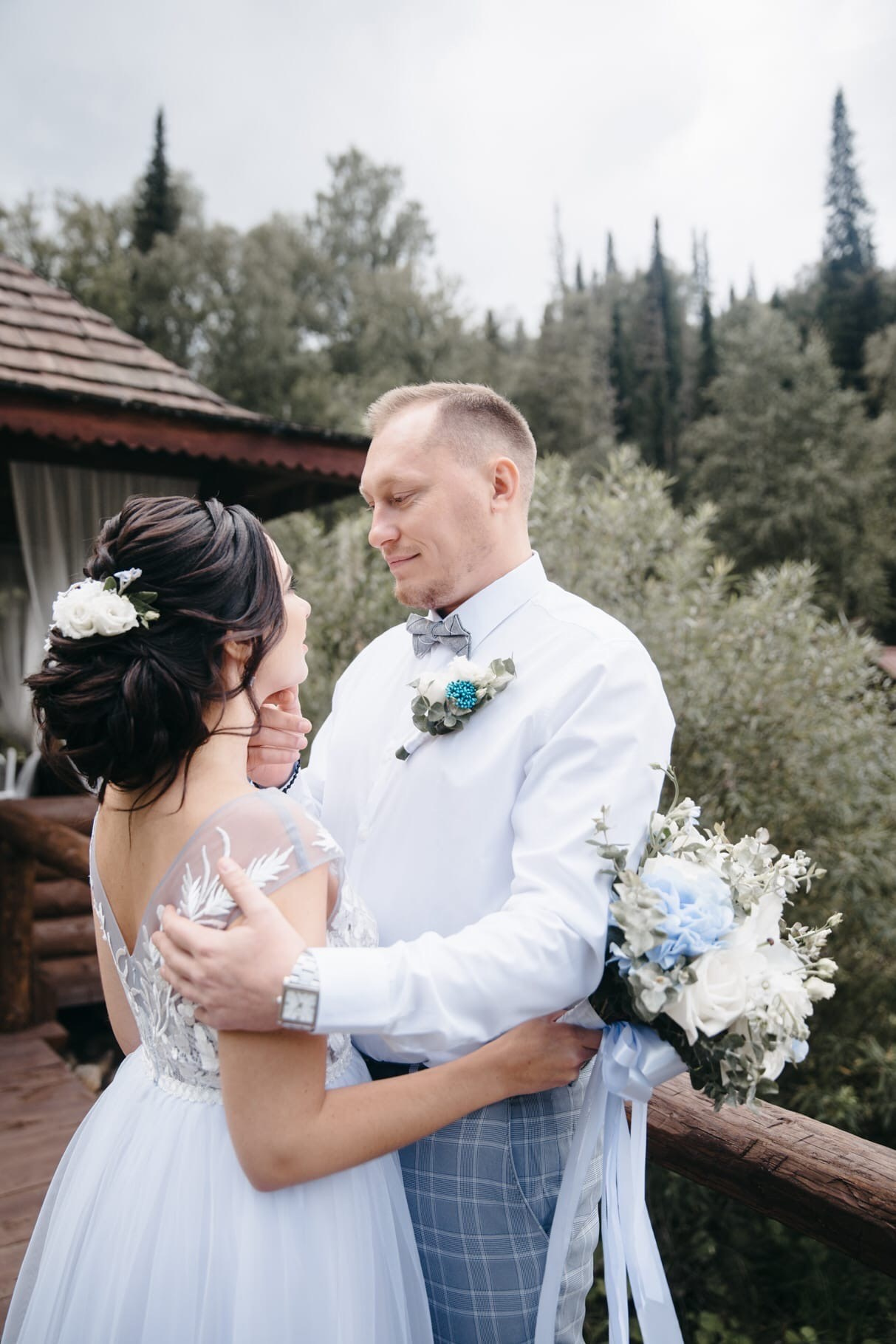 «Распишемся в Бийском ЗАГСе, а потом в Белокуриху хотим. Там красиво». Фотограф Любовь Щербинина