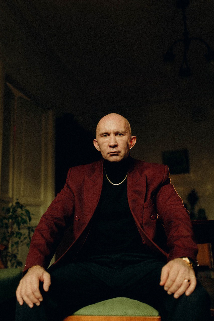 ROMAN OF THE 90S. Стилист Анастасия Шевченко