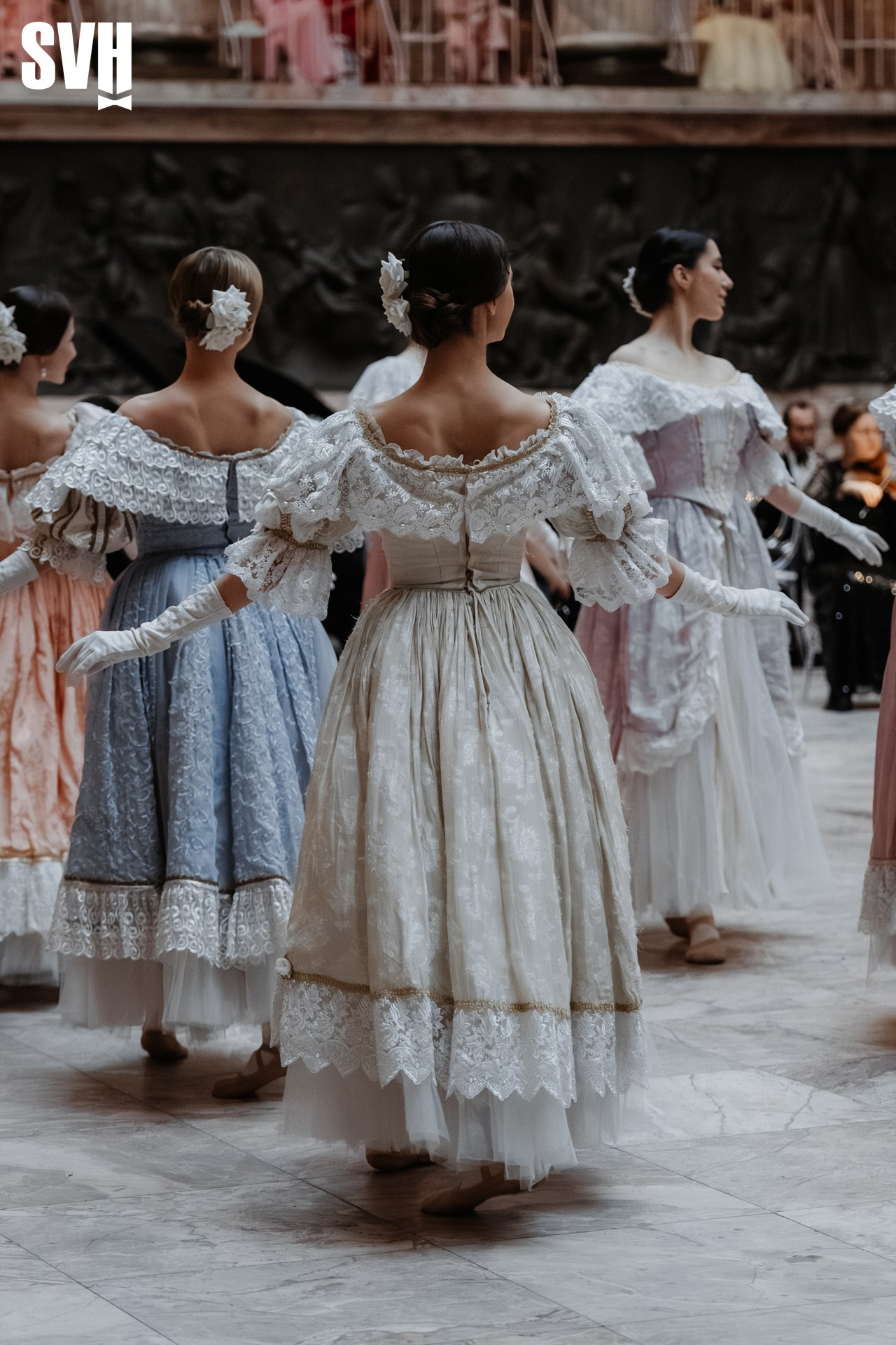 Пасхальный бал Петра Аксёнова