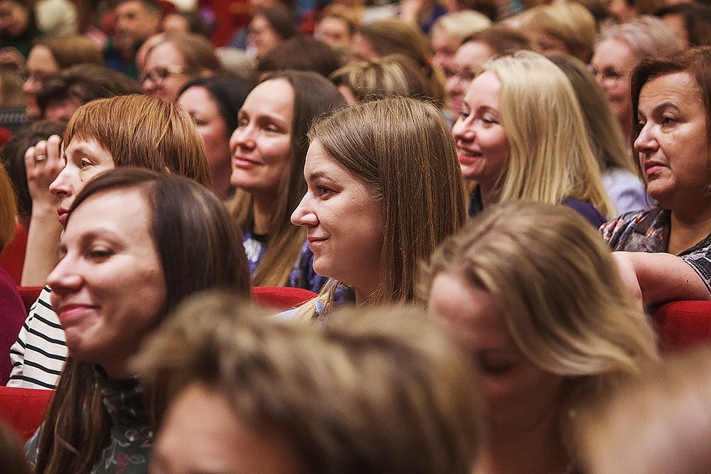 Стендап Ольги Савельевой «Всё обязательно наладится». Детский и семейный фотограф, фотограф мероприятий Нижний Новгород