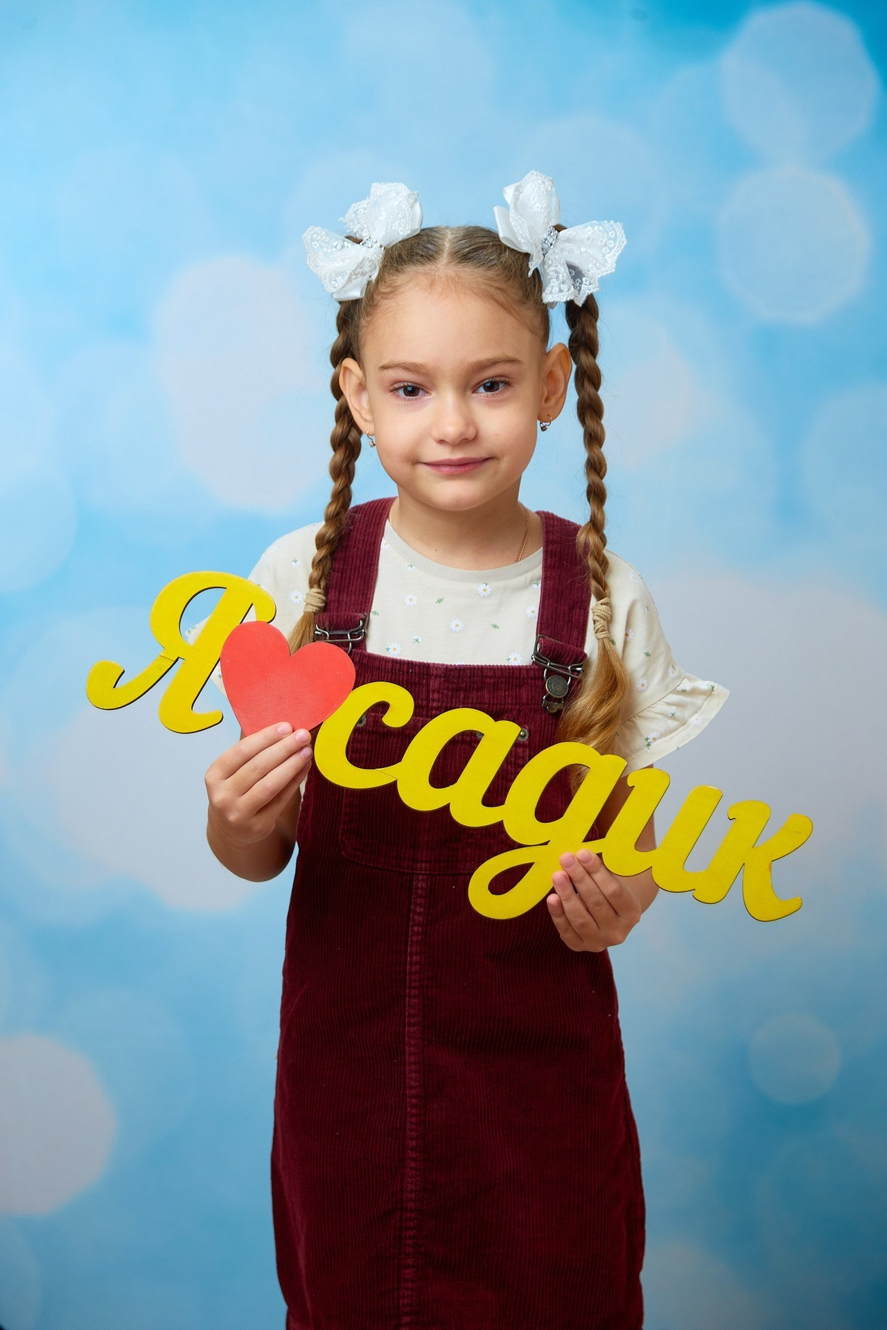 Отзывы о работе фотографа для школы и детского сада в Новосибирске. Выпускной альбом Новосибирск