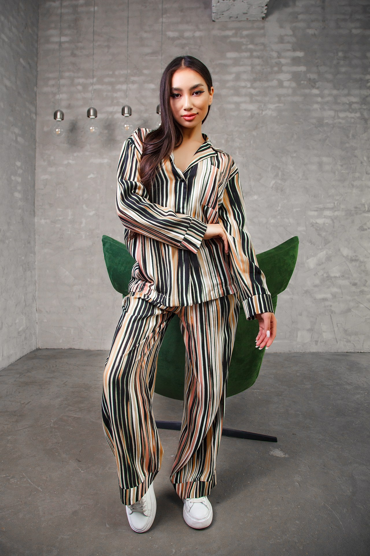 Реклама женской одежды. Натан Супервайзер по Продакшену