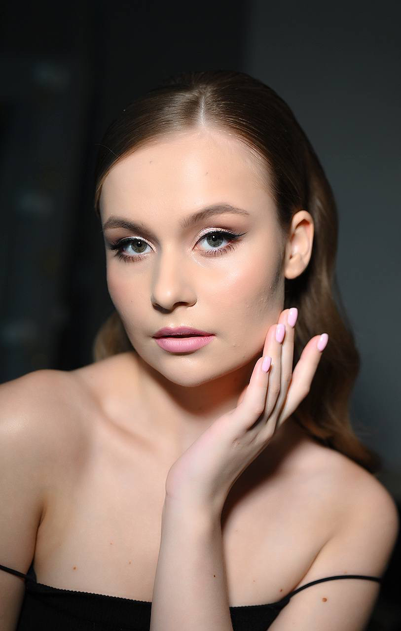 Свадебный стилист- визажист Валерия Гребень. Портфолио. Фотографии. Свадебный стилист, визажист в Серпухове, Москве