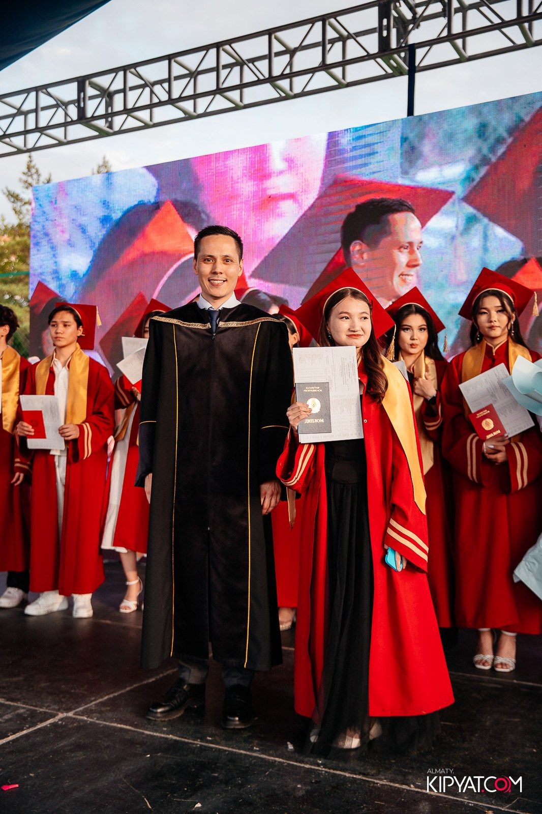 ВРУЧЕНИЕ ДИПЛОМОВ — НАРХОЗ КОЛЛЕДЖ. Part 4. КИПЯТКОМ АЛМАТЫ!