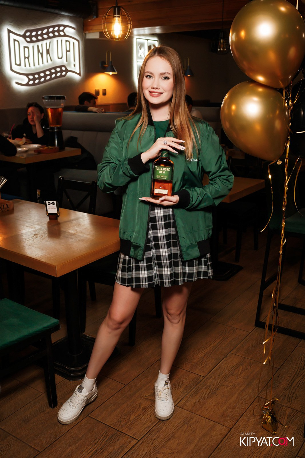 ПИНТА НА НАЗАРБАЕВА. КИПЯТКОМ АЛМАТЫ! Фотосъемка мероприятий в Алматы