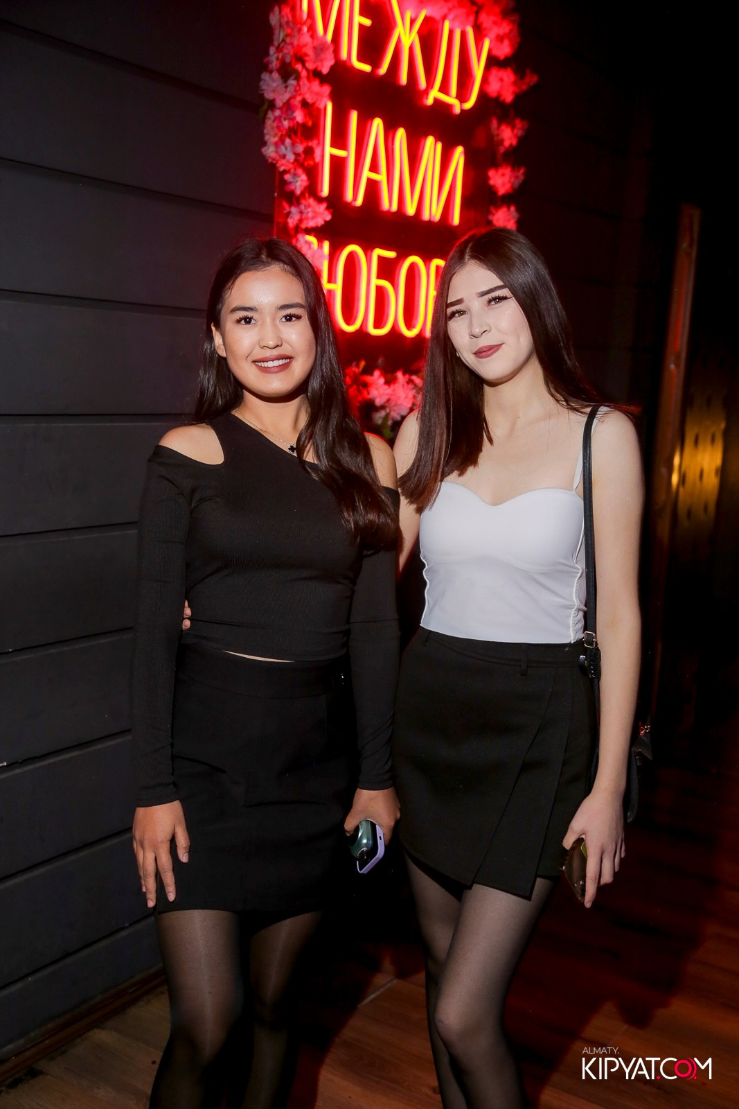 ARAGOSTA ДИСКО-БАР. КИПЯТКОМ АЛМАТЫ!