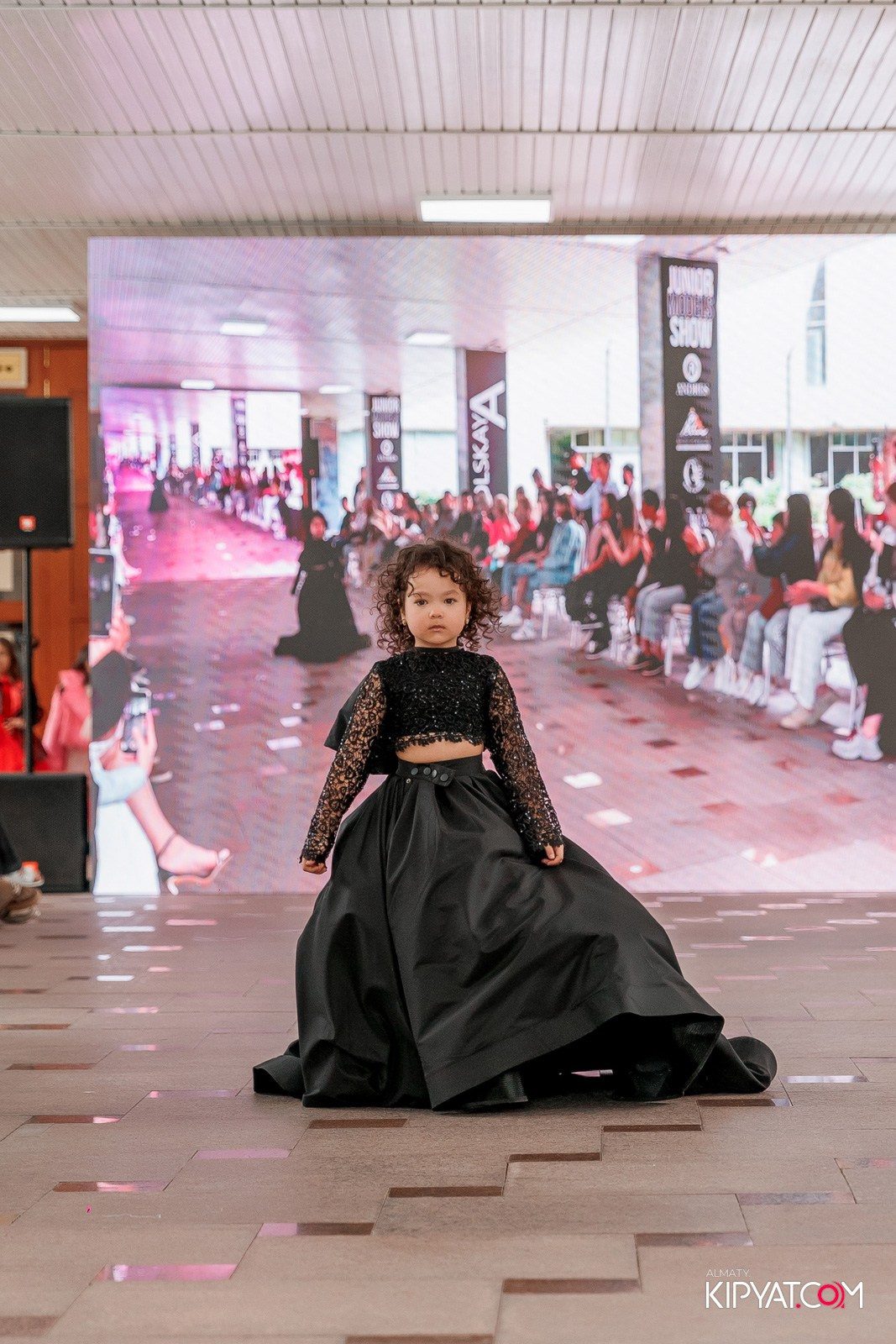 JUNIOR FASHION SHOW. КИПЯТКОМ АЛМАТЫ!