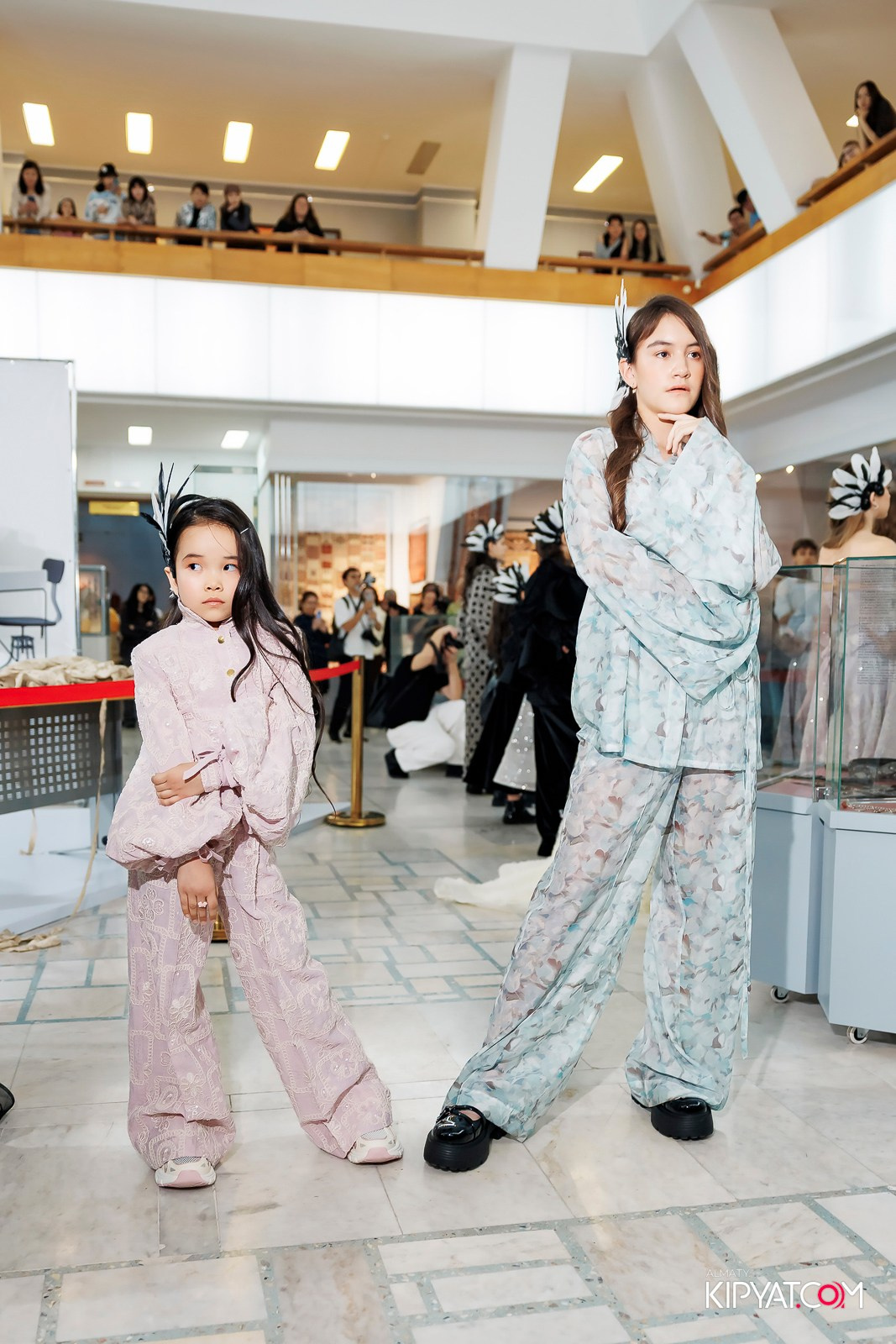 JUNIOR MODELS SHOW. ПЕРФОМАНС НОЧЬ В МУЗЕЕ. КИПЯТКОМ АЛМАТЫ! Фотосъемка мероприятий в Алматы