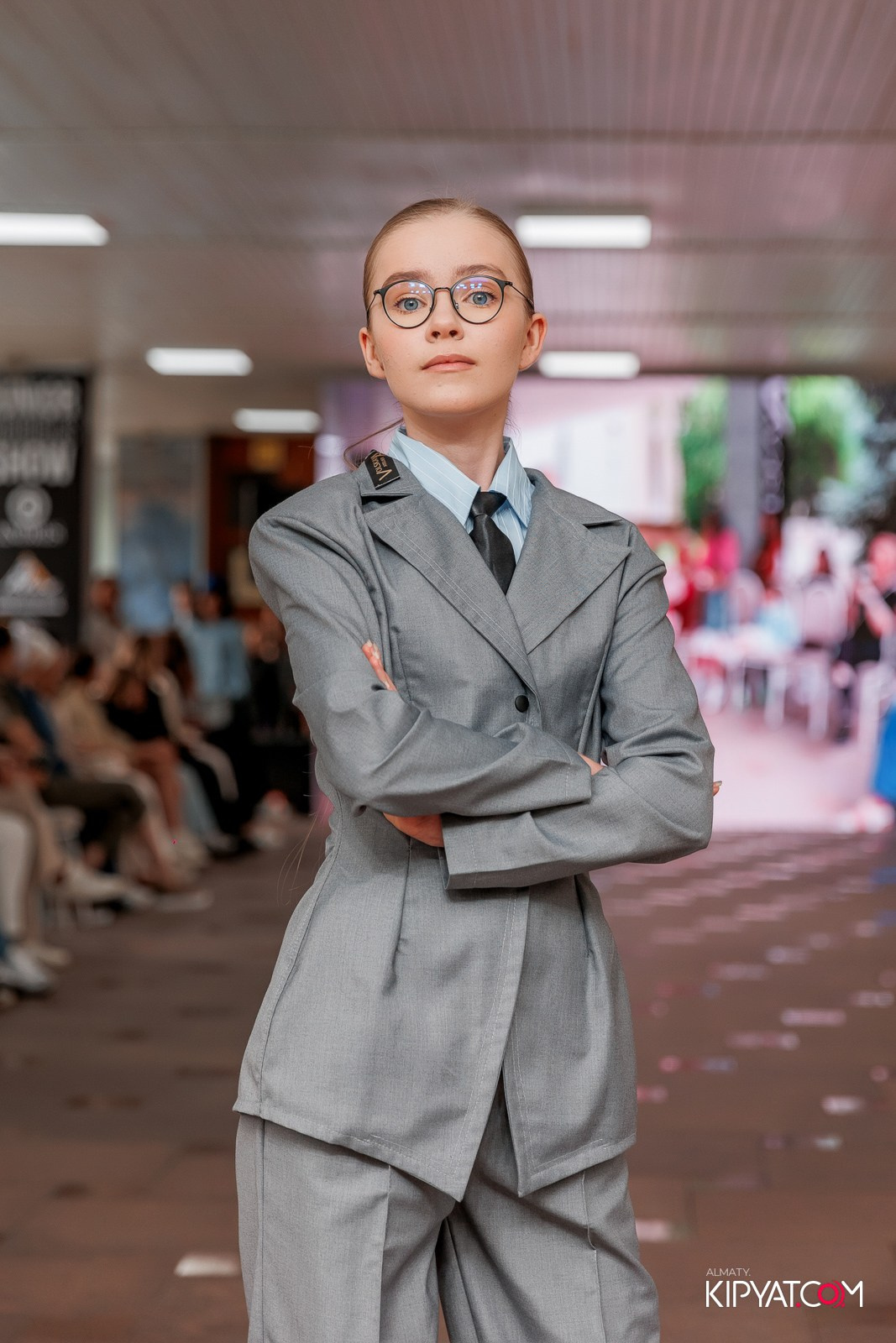 JUNIOR FASHION SHOW. КИПЯТКОМ АЛМАТЫ!