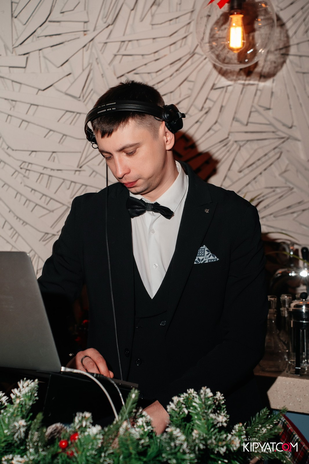 РЕСТОРАН BARFLY. КИПЯТКОМ АЛМАТЫ!