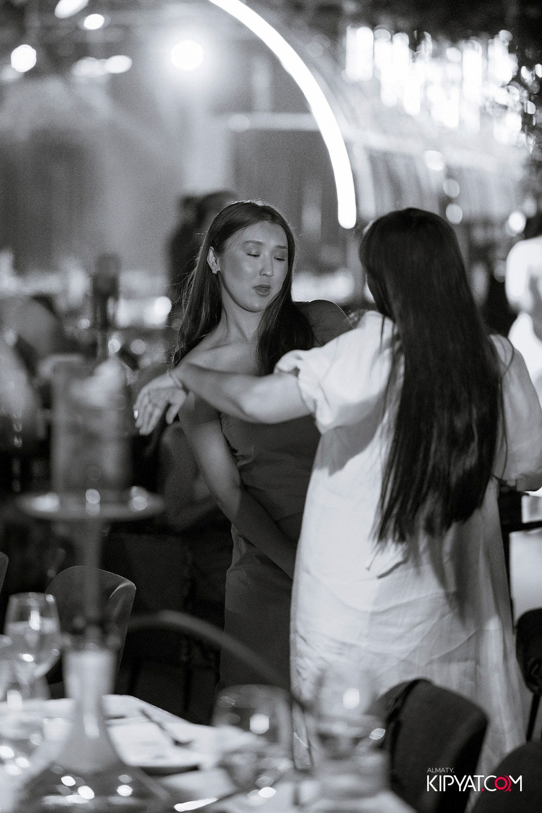 FRIENDS BAR & TERRACE. КИПЯТКОМ АЛМАТЫ! Фотосъемка мероприятий в Алматы