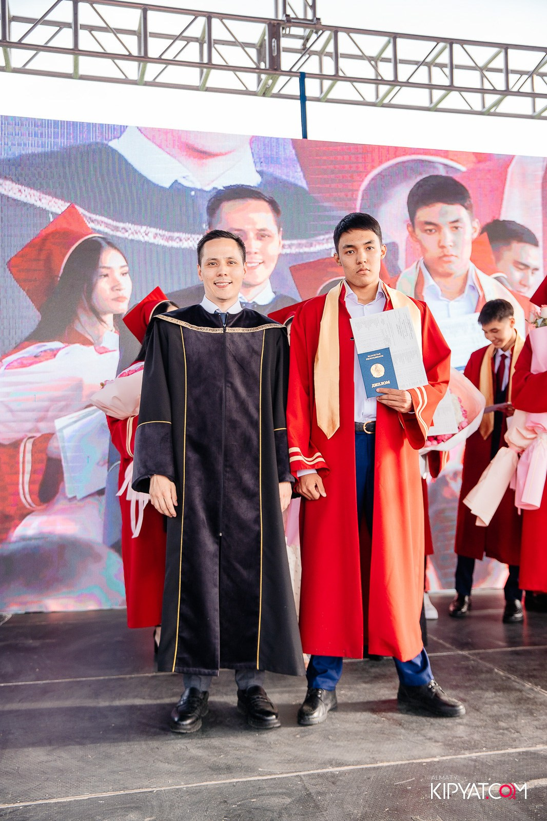 ВРУЧЕНИЕ ДИПЛОМОВ — НАРХОЗ КОЛЛЕДЖ. Part 3. КИПЯТКОМ АЛМАТЫ!