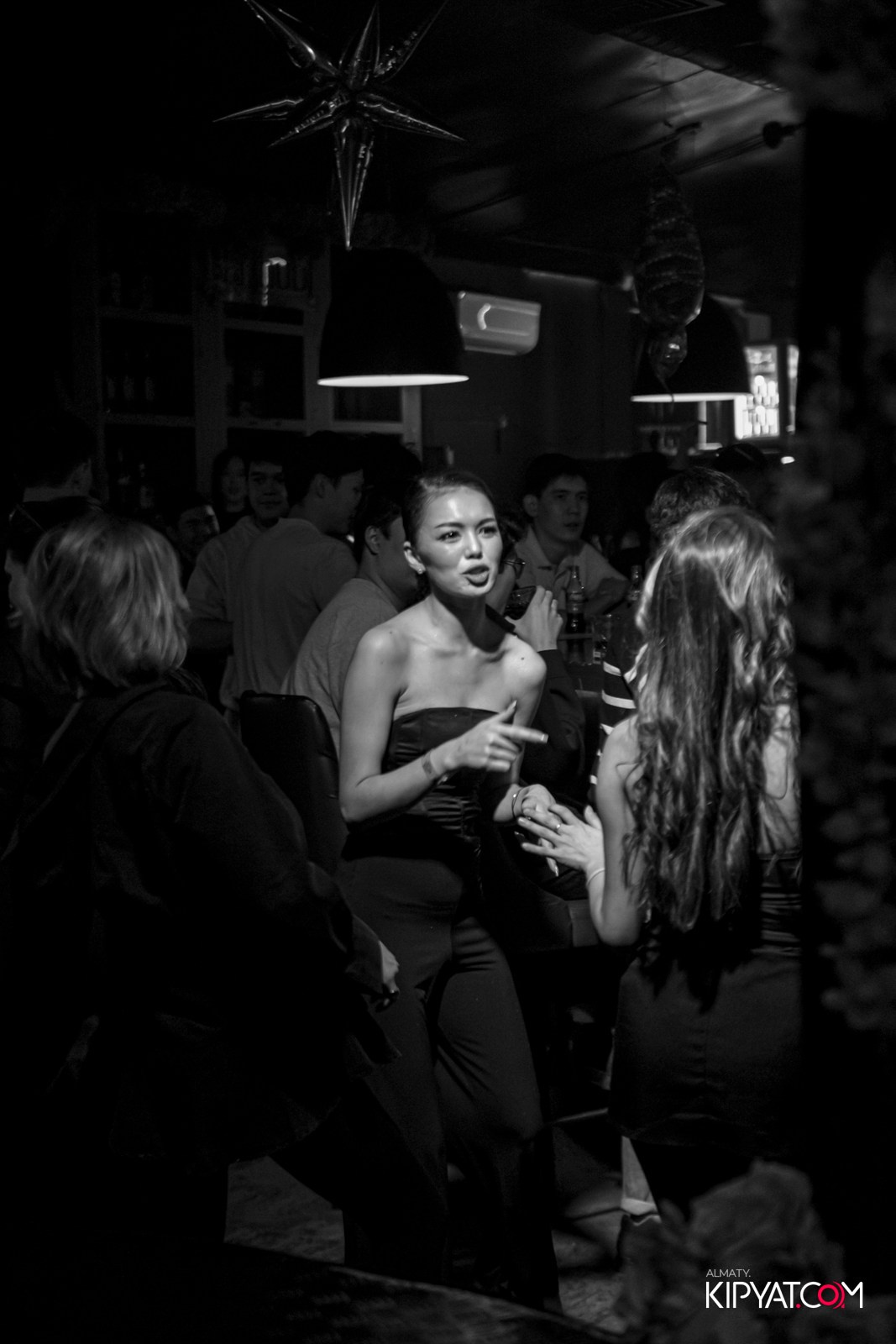 UYAT EMES BAR. КИПЯТКОМ АЛМАТЫ! Фотосъемка мероприятий в Алматы