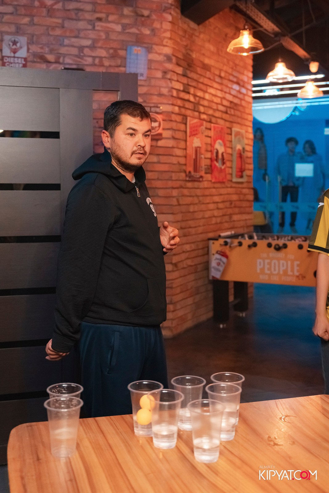 HARVEY'S PUB. КИПЯТКОМ АЛМАТЫ!