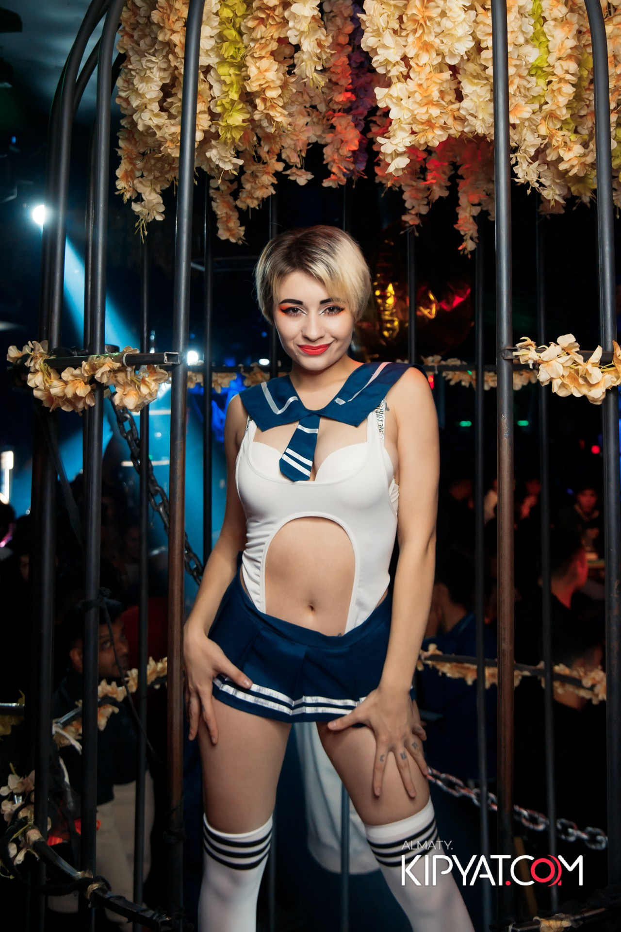 UYAT EMES BAR. КИПЯТКОМ АЛМАТЫ!