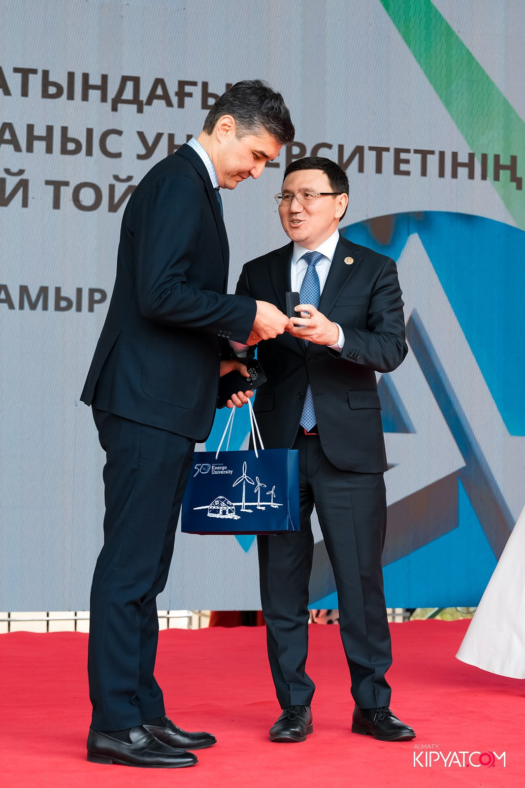 50 ЛЕТ — АЛМАТИНСКИЙ УНИВЕРСИТЕТ ЭНЕРГЕТИКИ И СВЯЗИ. КИПЯТКОМ АЛМАТЫ!
