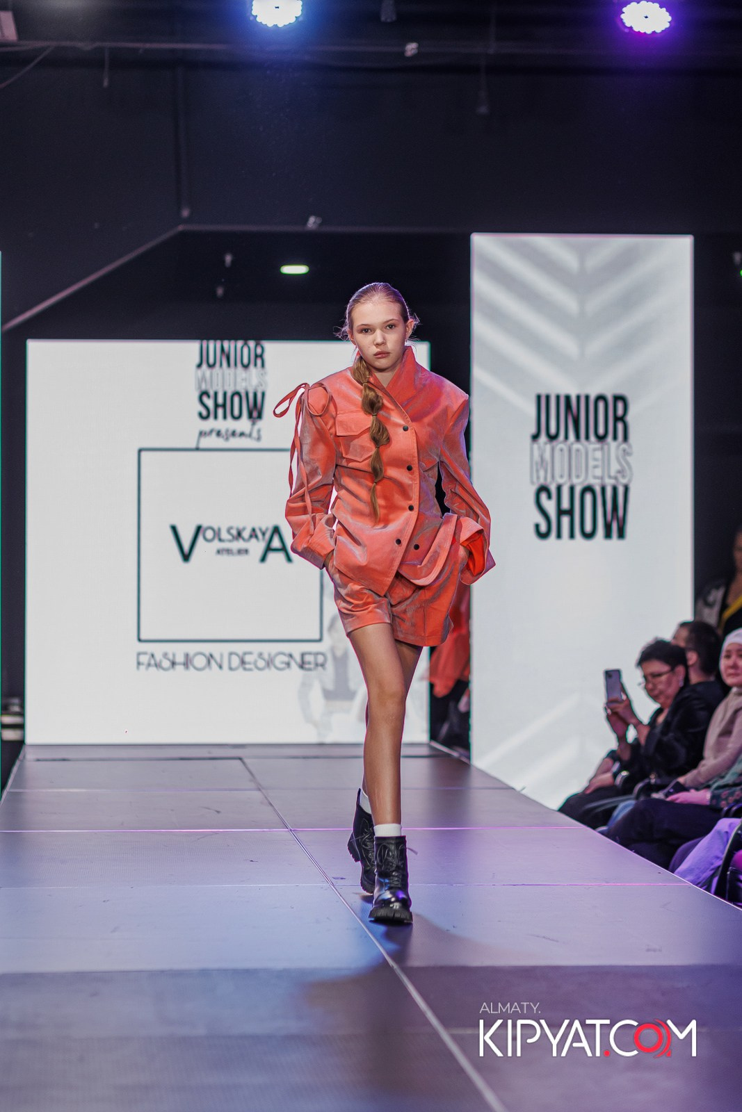 JUNIOR MODELS SHOW В РАМКАХ БЛАГОТВОРИТЕЛЬНОГО ПРОЕКТА МОДА ЗА СЧАСТЬЕ ДЕТЕЙ. КИПЯТКОМ АЛМАТЫ!