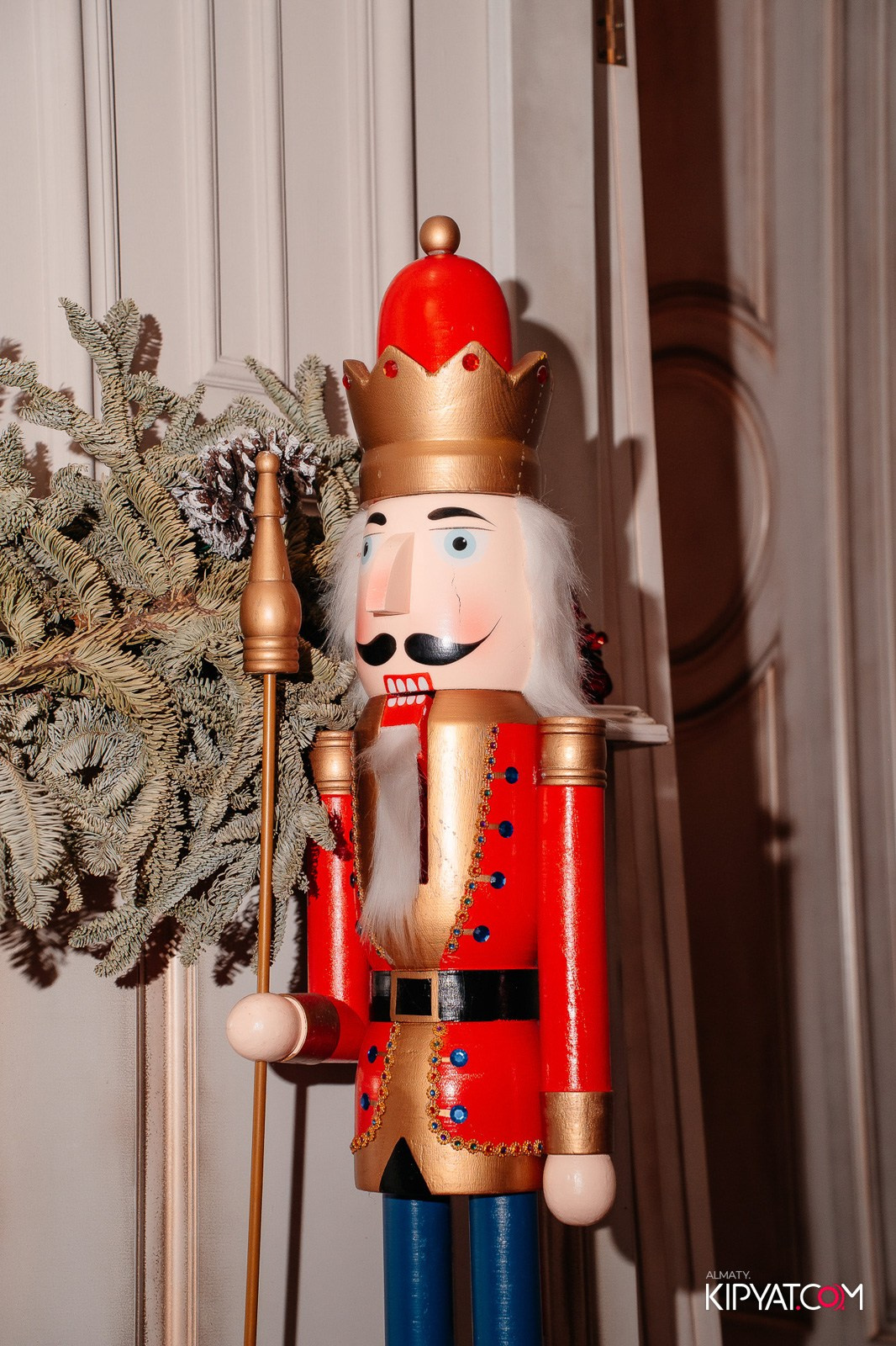 LAUREATE GRAND CAFÉ. КИПЯТКОМ АЛМАТЫ!