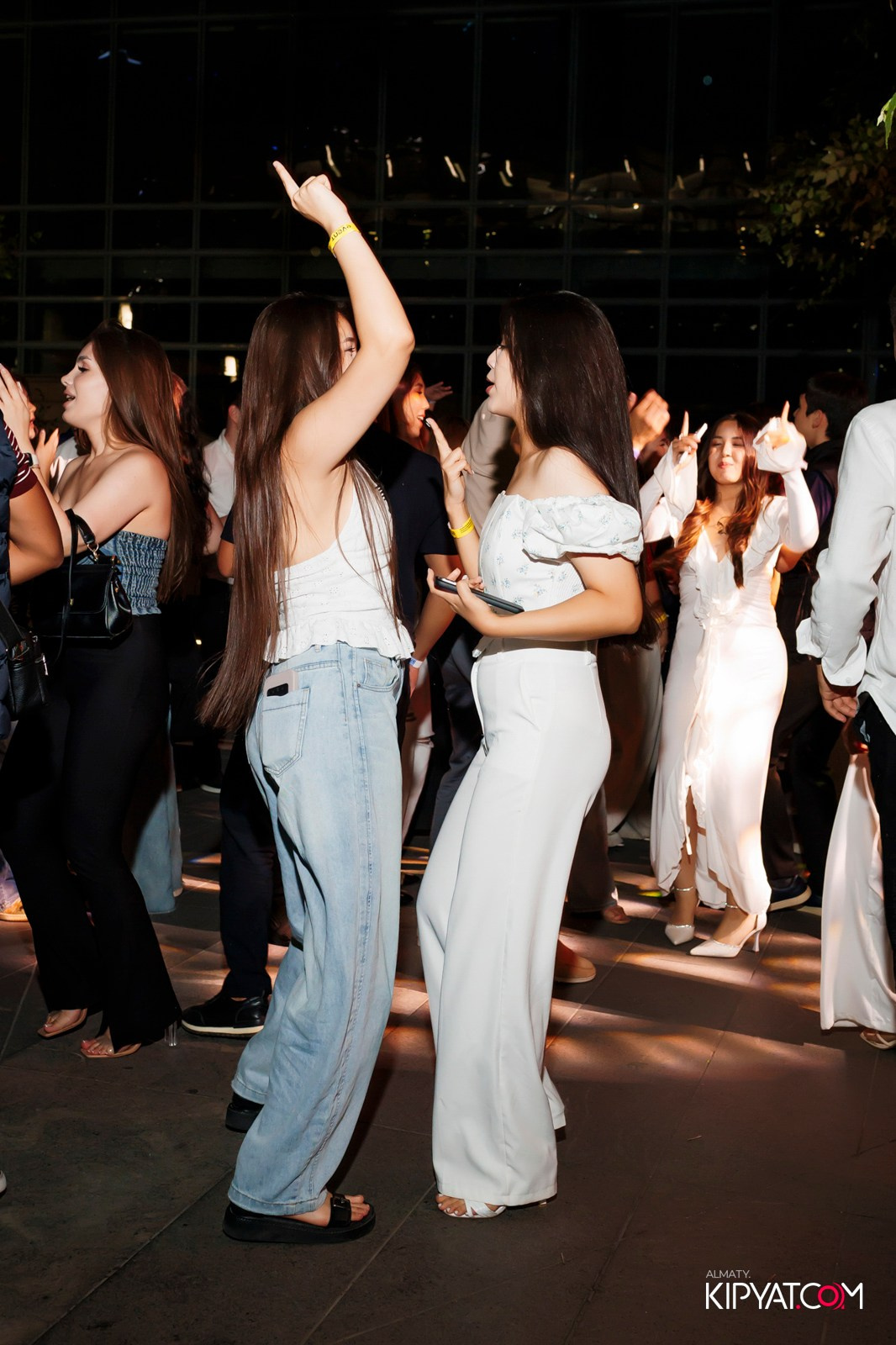 EVENT BAR. КИПЯТКОМ АЛМАТЫ!