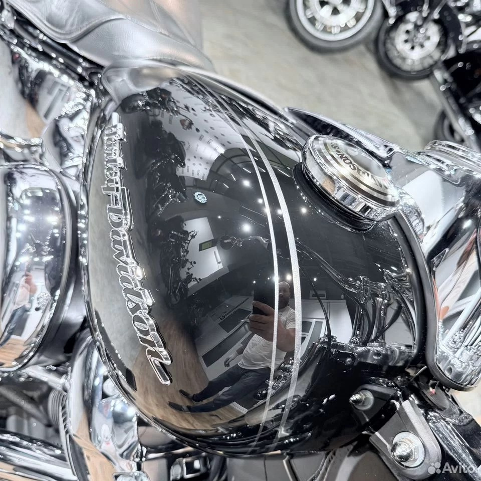 2018 Softail Deluхе 107 АВS Vivd Black. Hello Davidson, Москва. Только хорошие мотоциклы…
