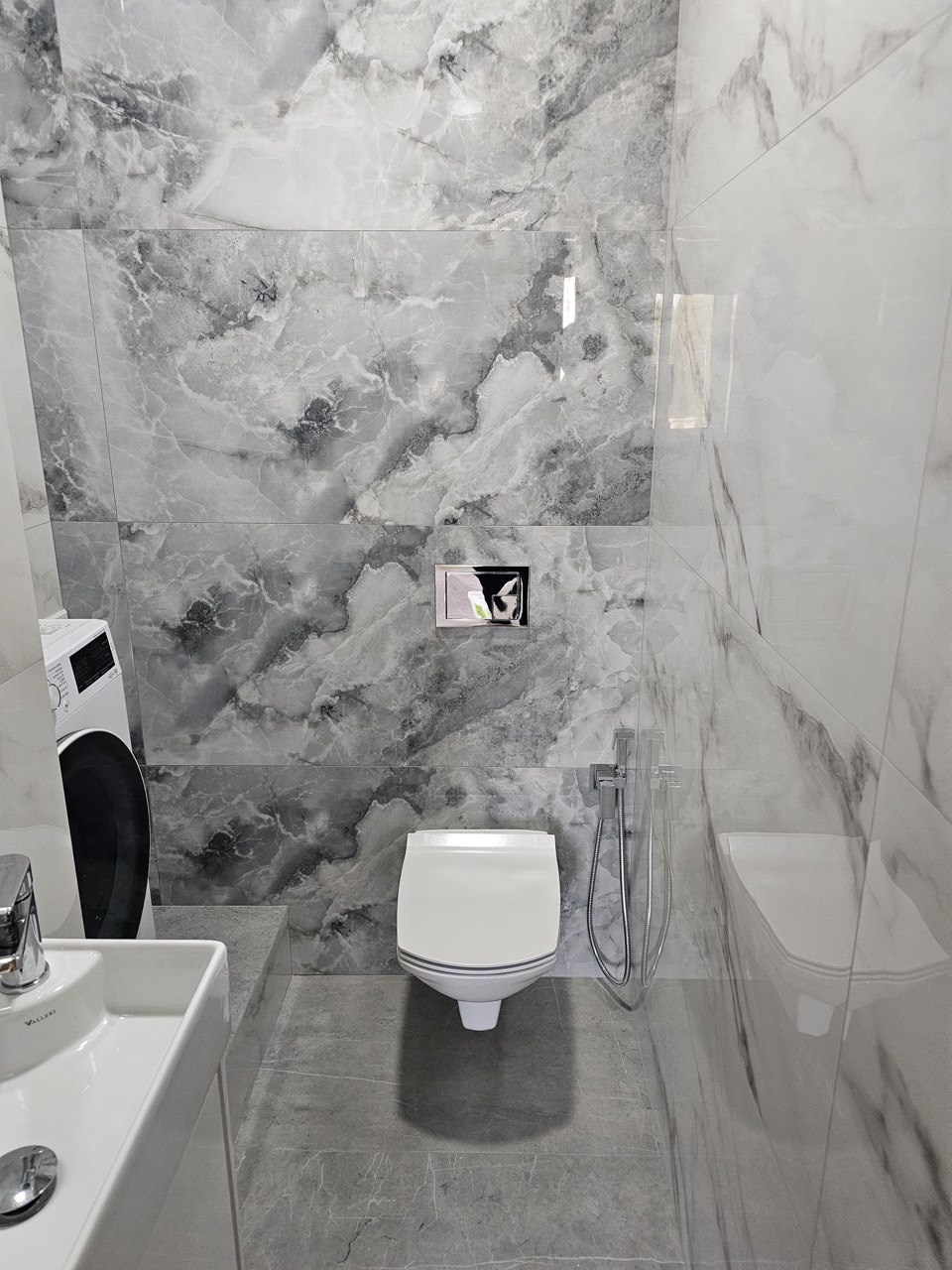 Ванная комната (ул. Аделя Кутуя д. 100). Ремонт санузла, туалета, ванной под ключ в Казани. Укладка плитки