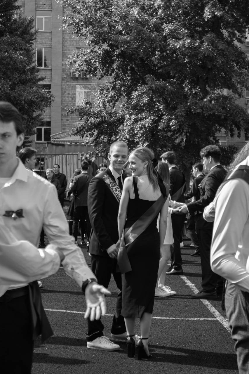 Последний звонок. Фотограф про чувства Варя Сильвестрова, Москва
