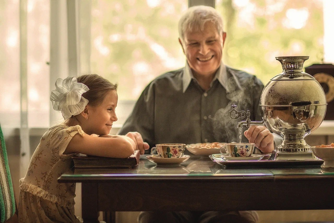 Фотовыставка «Сквозь поколения», 2024. Организация фотовыставок в Петербурге и Москве, MFamilia (МФамилия)