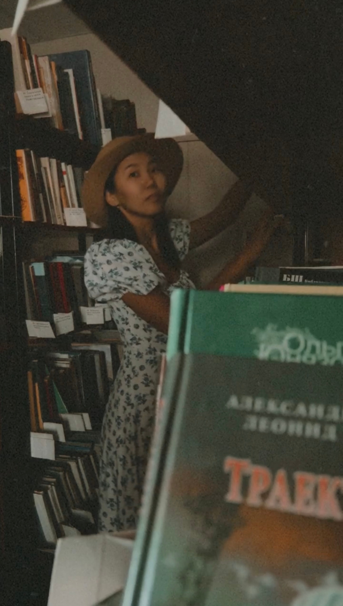 Между строк. Сэсэг — дочь степи | семейный фотограф