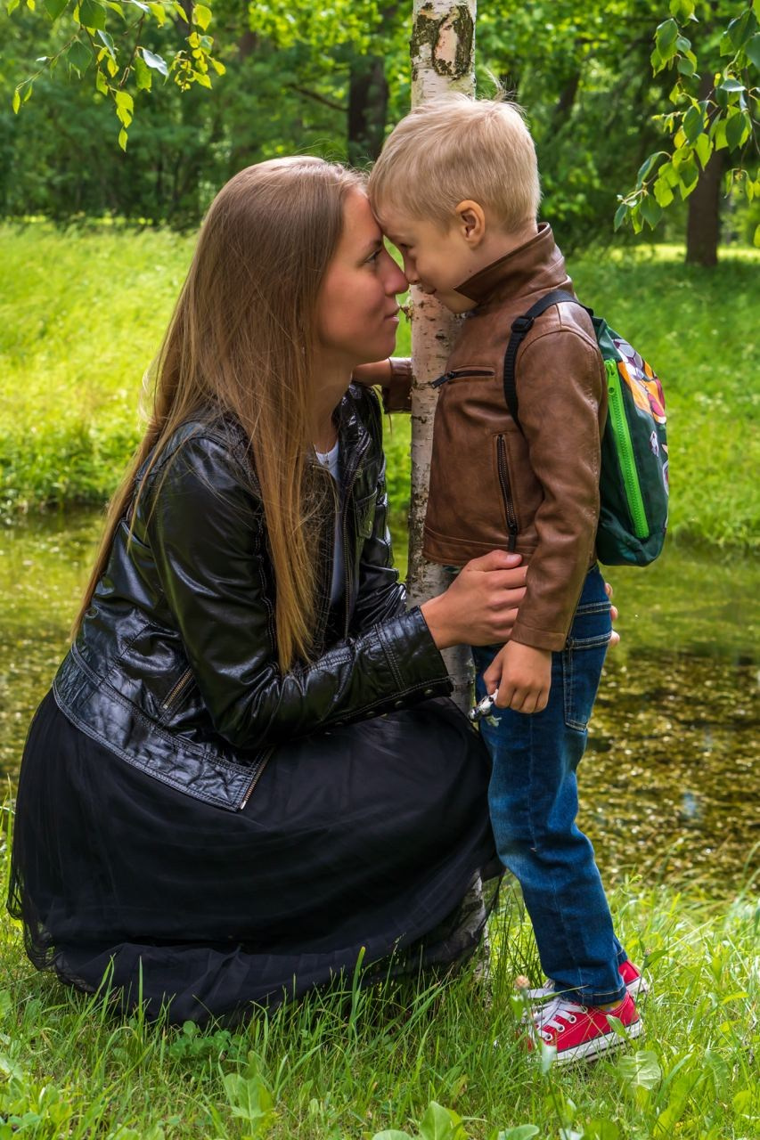 Прогулка в Александровском парке. ФОТОГРАФ РАДОСТИ Фотосессия в студии СПб. Портретный фотограф — Юрий Торлопов