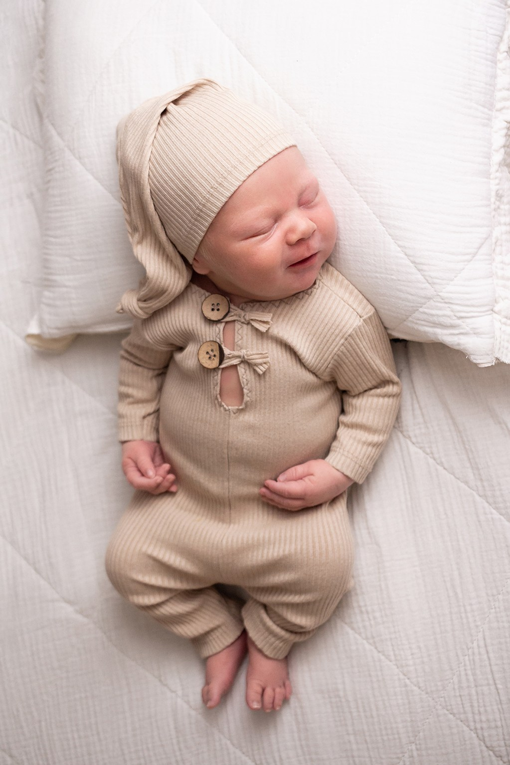 Натуральный стиль newborn. Фотограф новорождённых Анапа Елена Кушнарь