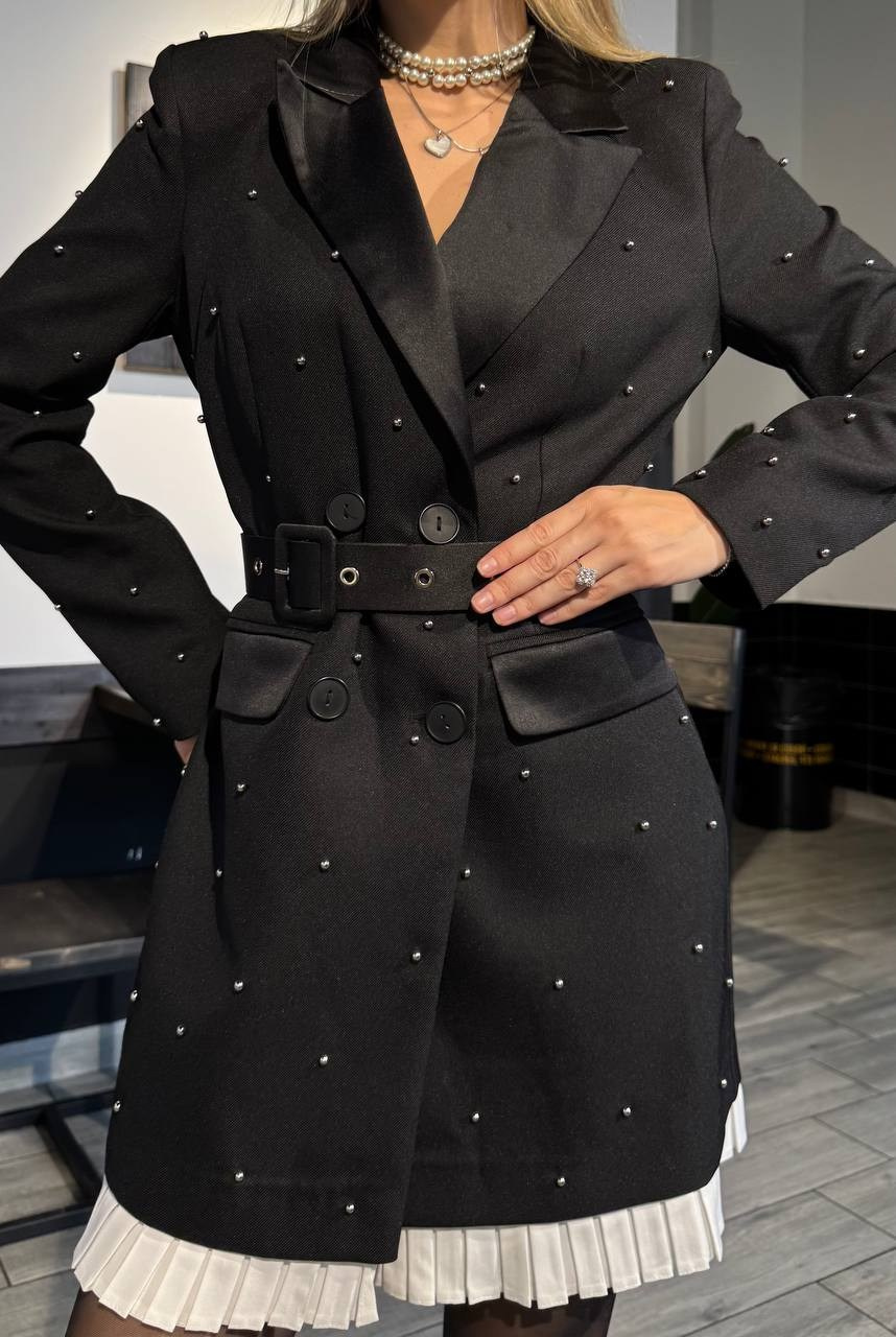 Виктория Н Размер ХS, Рост 165, Параметры 85/62/88. LUNAPRO Дом стильных, сборных и индивидуальных съемок для брендов