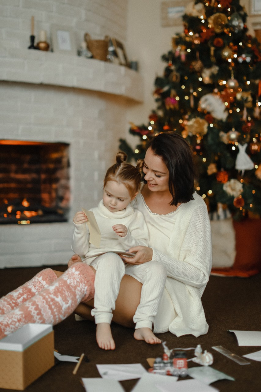 Новогодняя фотосессия мамы и дочки. Свадебный и семейный фотограф Скрынник Светлана