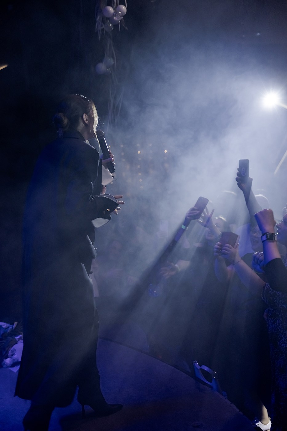 Концерт Евы Власовой в Сочи. Репортаж. Профессиональный фотограф в Сочи Виктория Джой. Обучение