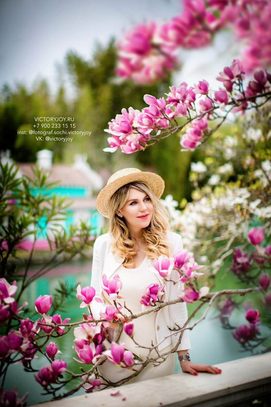 Женский портрет на природе в Сочи. Профессиональный фотограф в Сочи Виктория Джой. Обучение