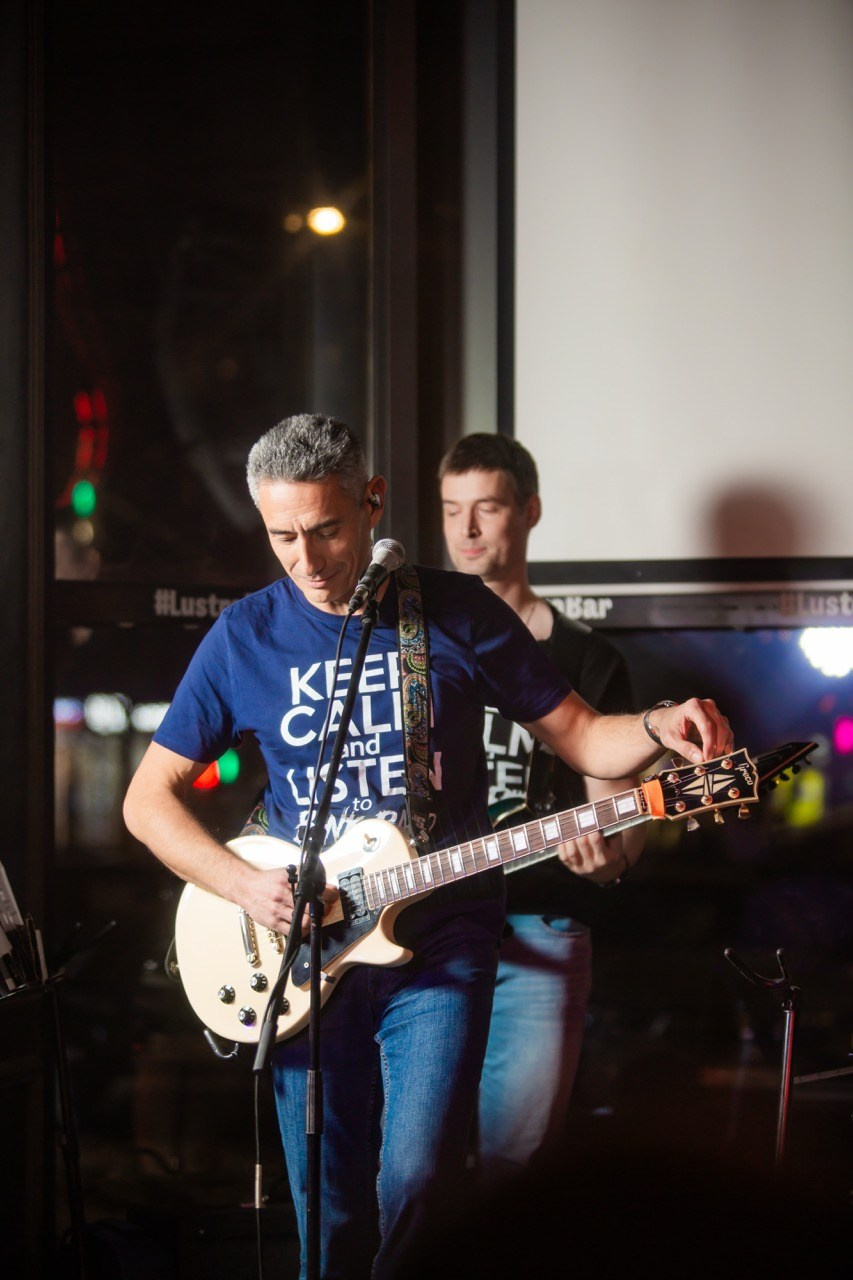 LЮSTRA bar 10.12.2025. Московская кавер-группа BankBand