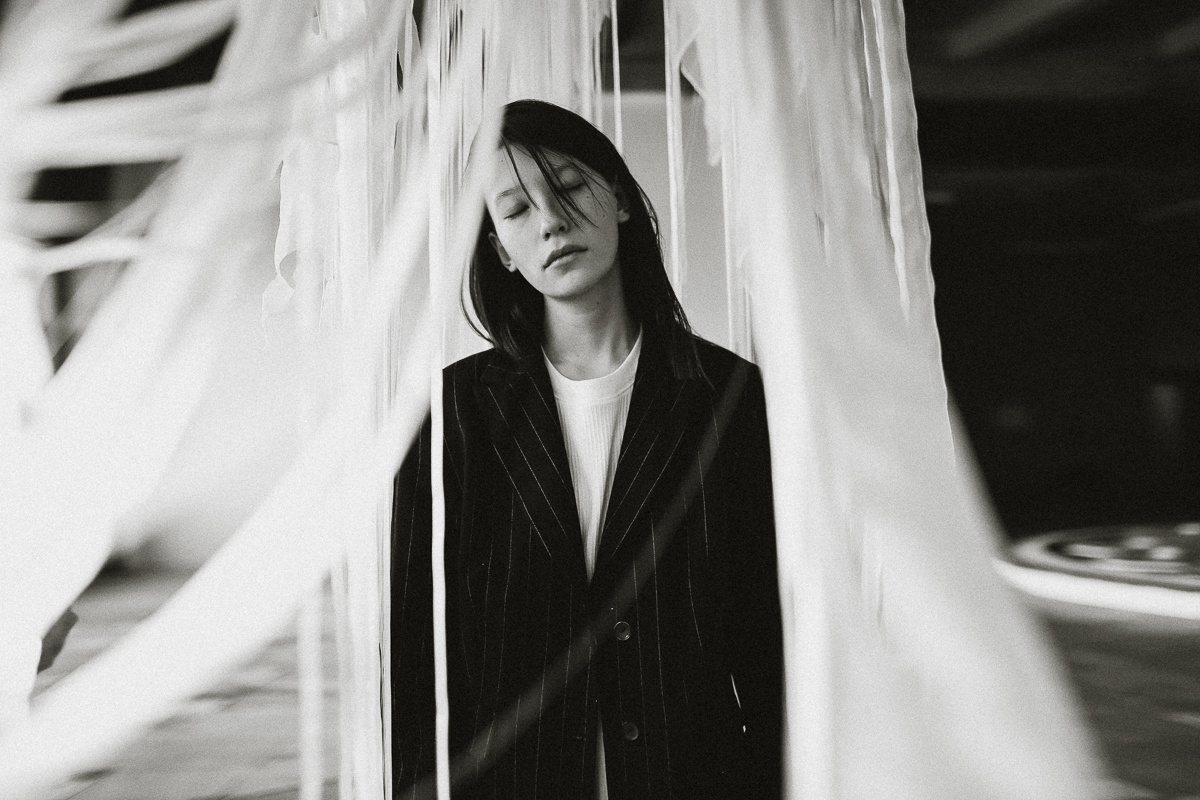 В глубине моего сознания мерцающий свет. Соня Черных (sophieblack)