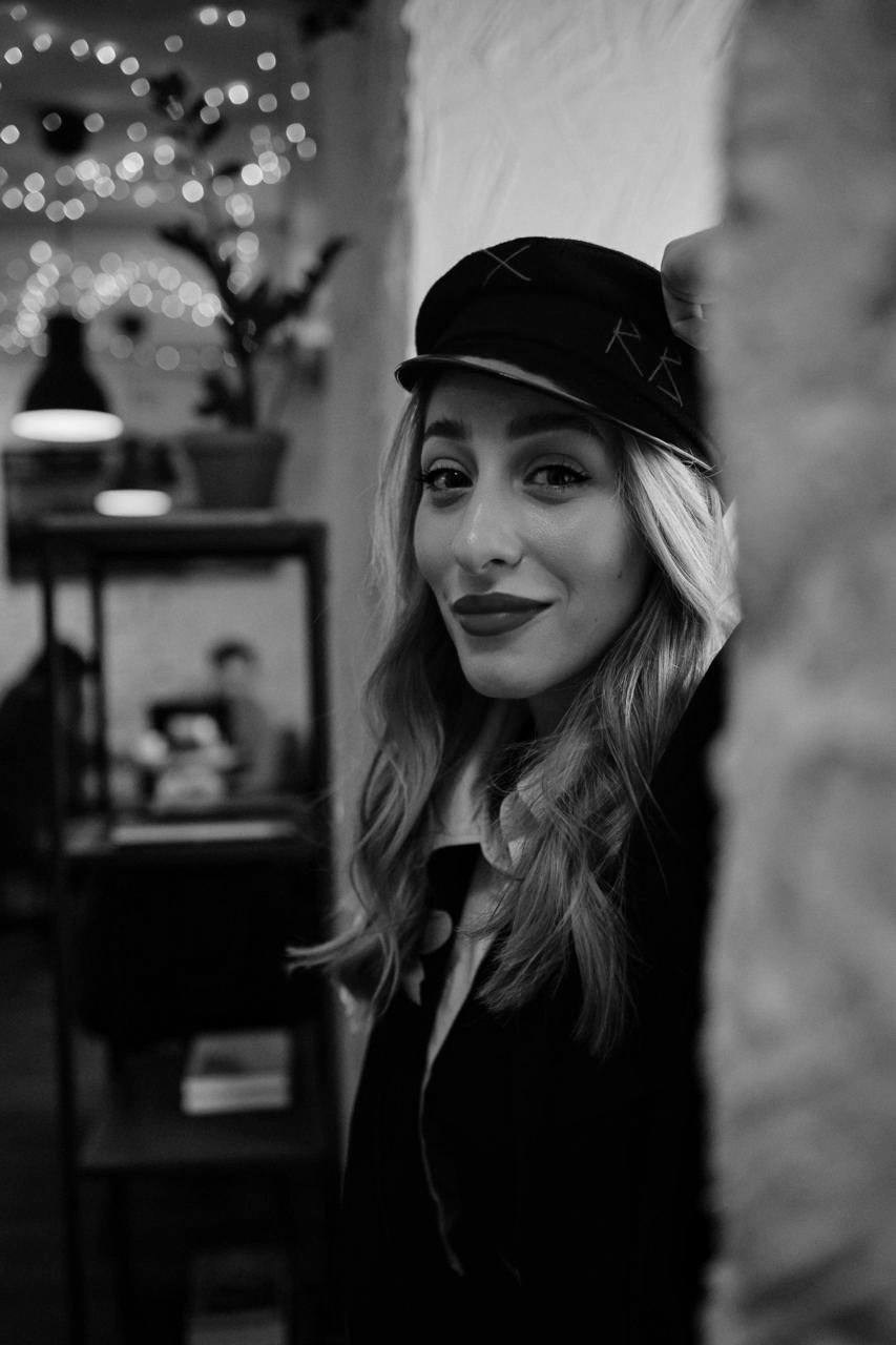 Роксана в «Cup coffee». Фотограф в Выборге и Санкт-Петербурге Маша Гуляева