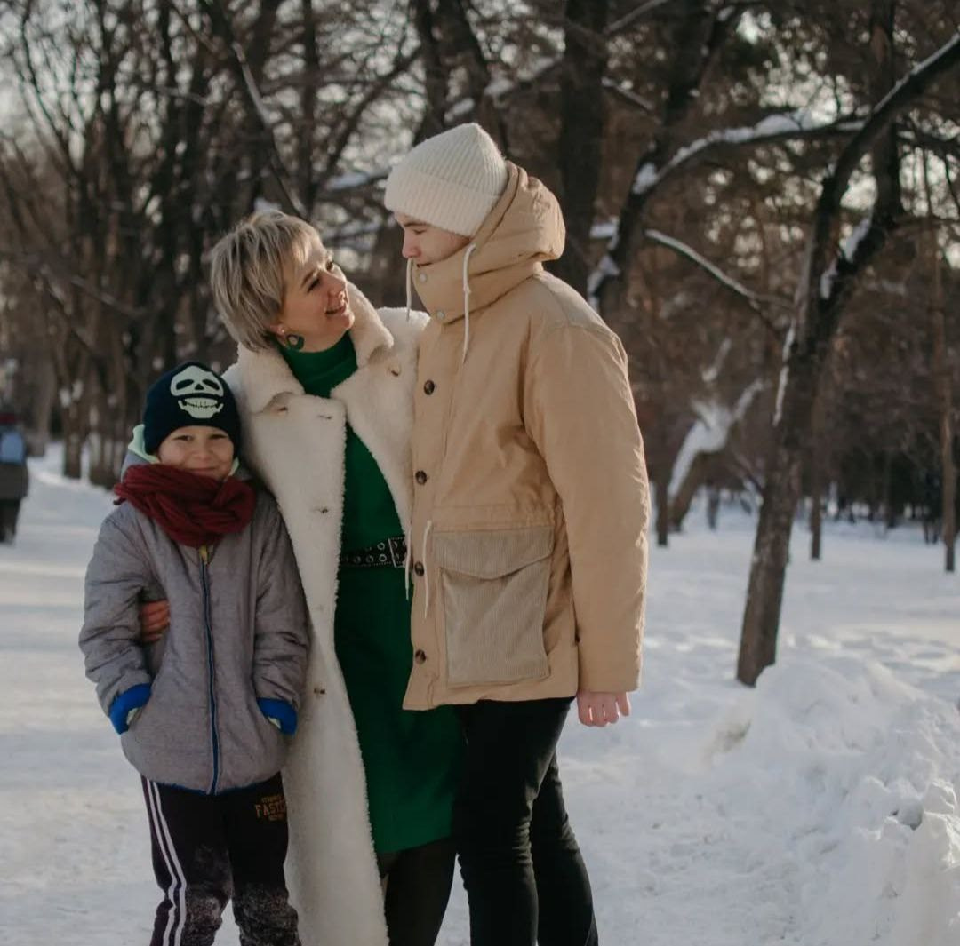 Прогулочные семейные съемки. Семейный фотограф в Новосибирске Юрк Виктория