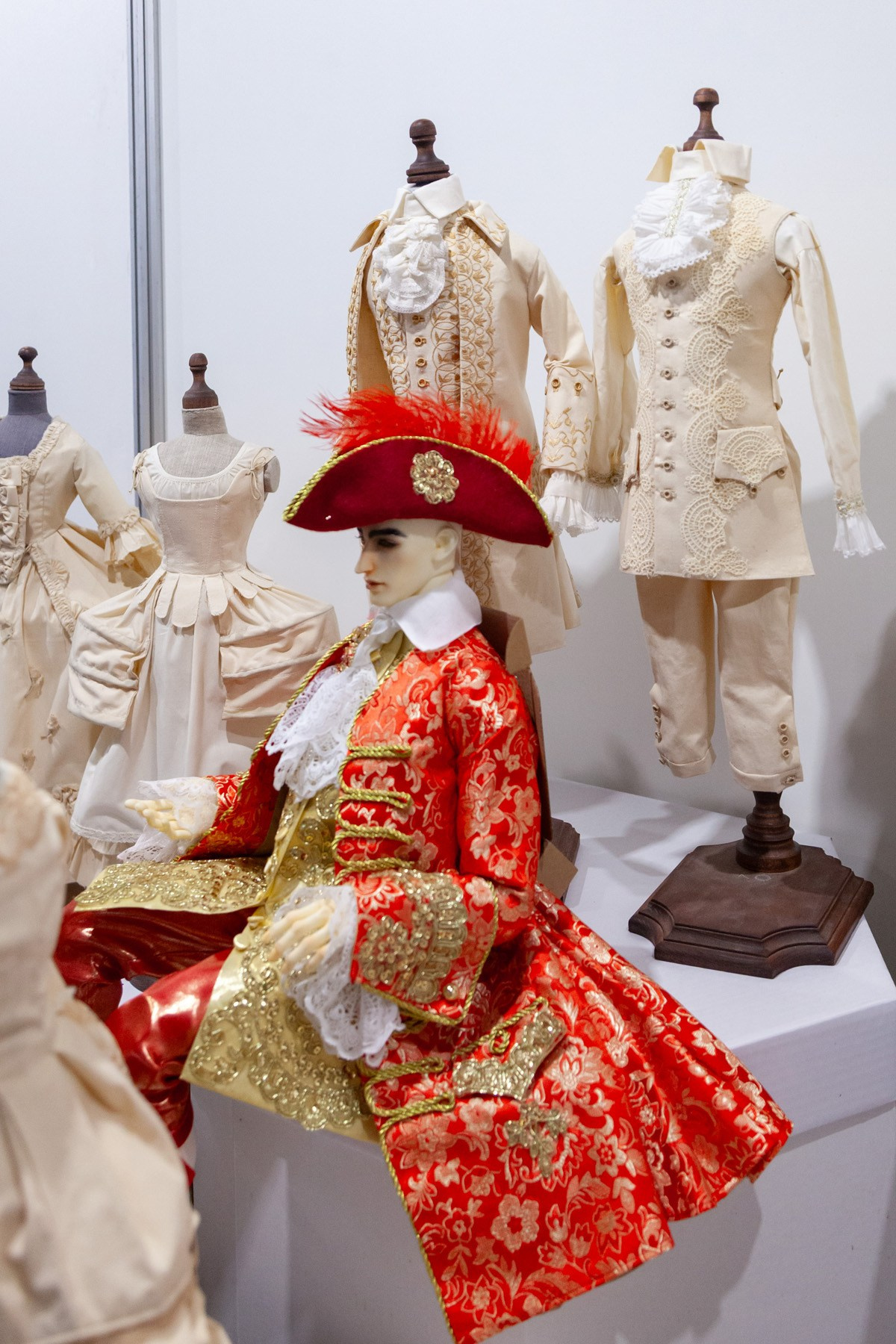 Международная выставка «Искусство куклы 2025», Москва, Гостиный двор, 9–12 октября 2025 г. Портретные фотографы в Москве — Анна и Алексей Бородины