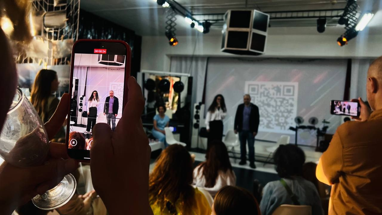 Фотовыставка в рамках фестиваля. Фотовыставки serebro.gallery, в которых автором можешь стать ты! | Москва